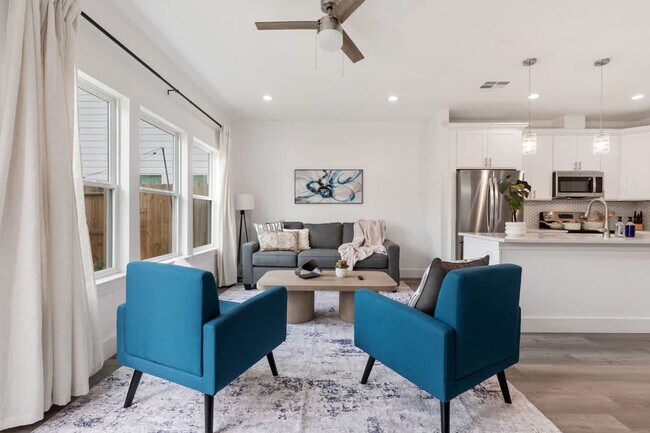 Building Photo - 4508 Noble St