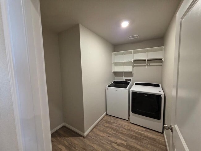 Building Photo - 19024 Kimberlite Dr