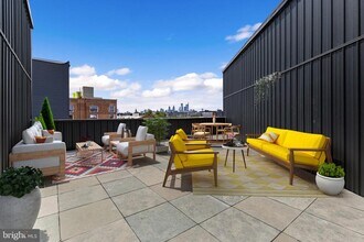 Building Photo - 1924 N Front St