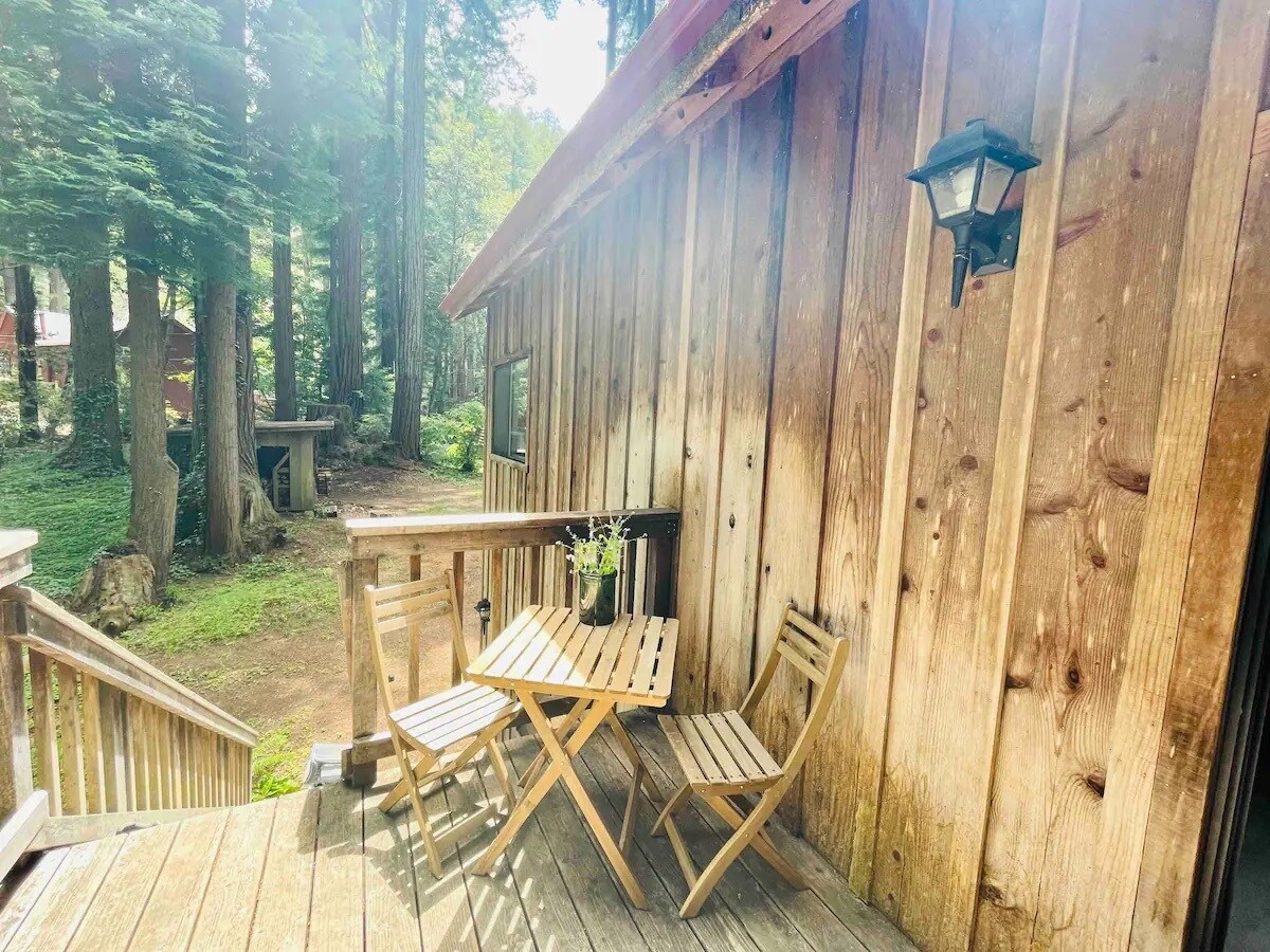 Private Deck - 75 Fern Rd
