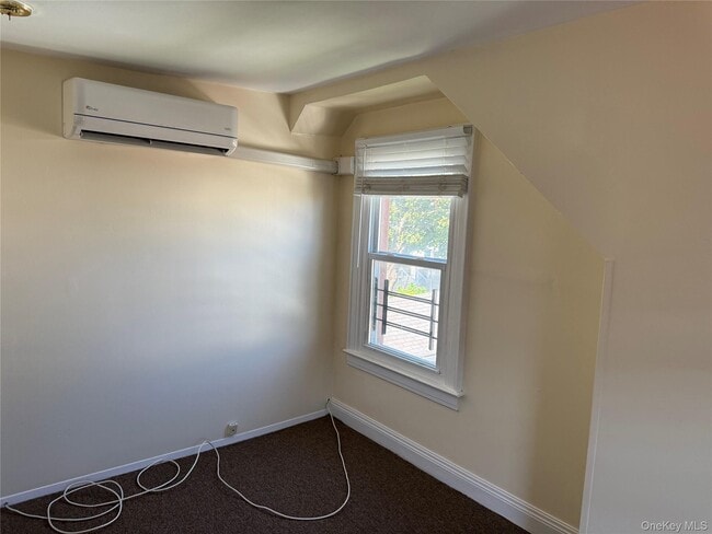 Building Photo - 169-45 144th Rd