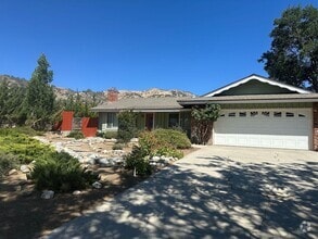 Building Photo - 3+2 West Golden Hills READY NOW!