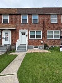 Building Photo - 537 E Basin St