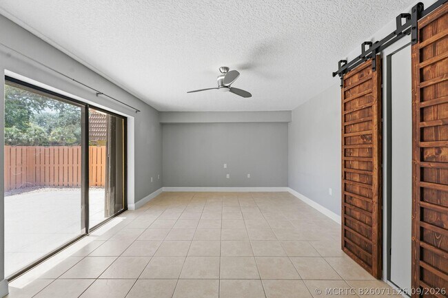Building Photo - 236 Charter Way