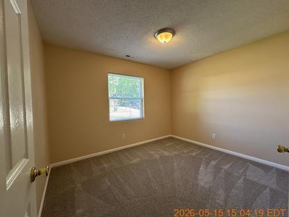 Building Photo - 502 Thyme Ct