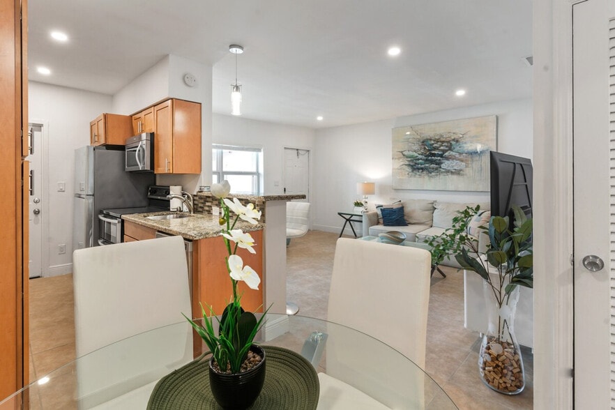 Building Photo - 2400 S Ocean Dr