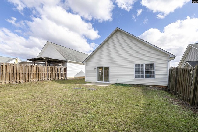 Building Photo - 105 Trellis Ln