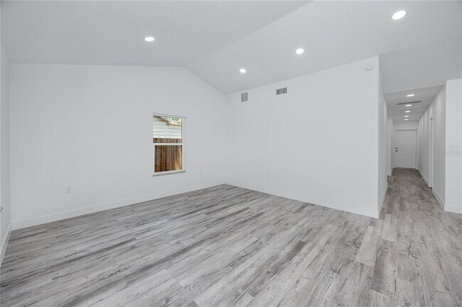 Building Photo - 2859 38th Ave N