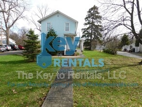 Building Photo - 321 N Main St