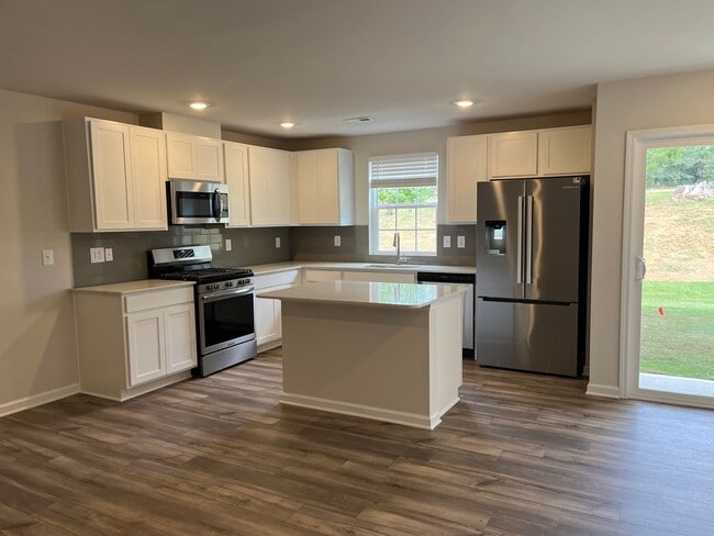 Building Photo - Brand New 3/3 Townhome Available Now!
