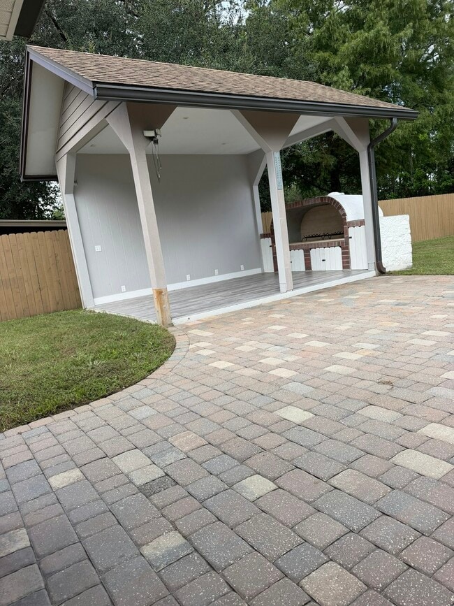 Building Photo - 4123 Lazy Hollow Ln N