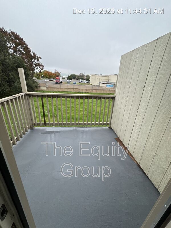 Building Photo - 809 Monarch Cir