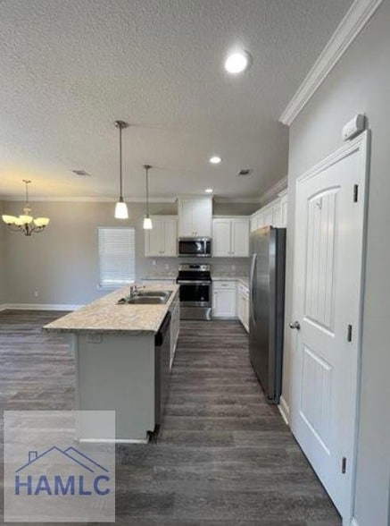 Building Photo - 424 Alcott Cir