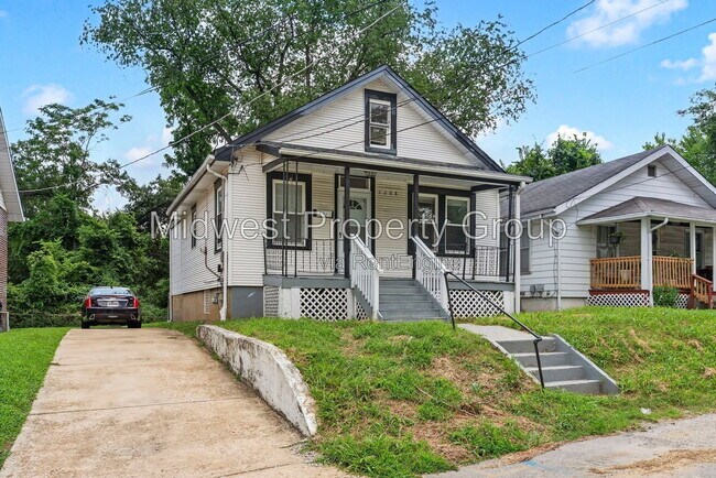 Building Photo - 1208 Verl Pl