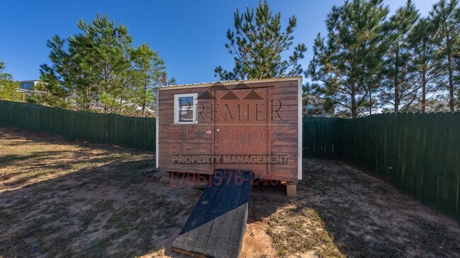 Building Photo - 5116 Magazine Ln