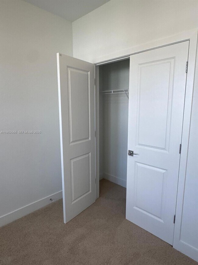 Building Photo - 17108 SW 2nd Cir