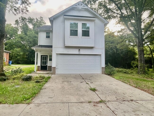 Building Photo - Welcome to this stunning 3-bedroom, 2.5-ba...