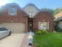 Building Photo - 5589 Park Side Cir