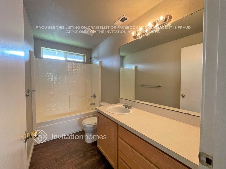 Building Photo - 18018 37th Ave Ct E