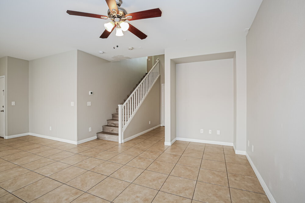 Building Photo - 1152 Maple Pines Ave