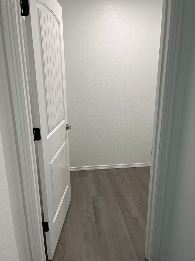 Building Photo - COX-POPLAR ST