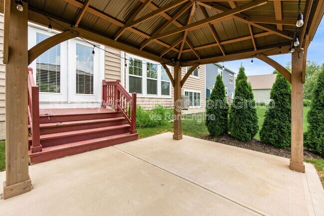 Building Photo - 10327 Indigo Dr