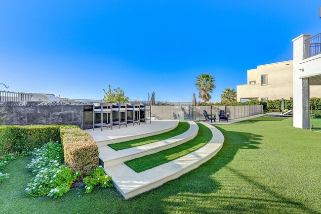 Building Photo - Distinctive Fully Furnished Estate in The Canyons!