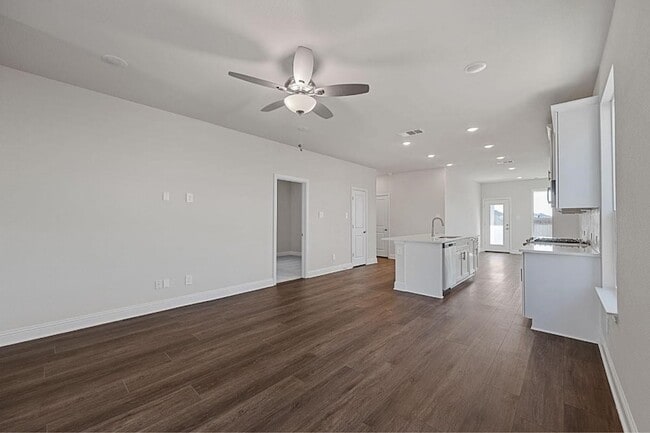 Building Photo - 10643 Downy Cup Dr