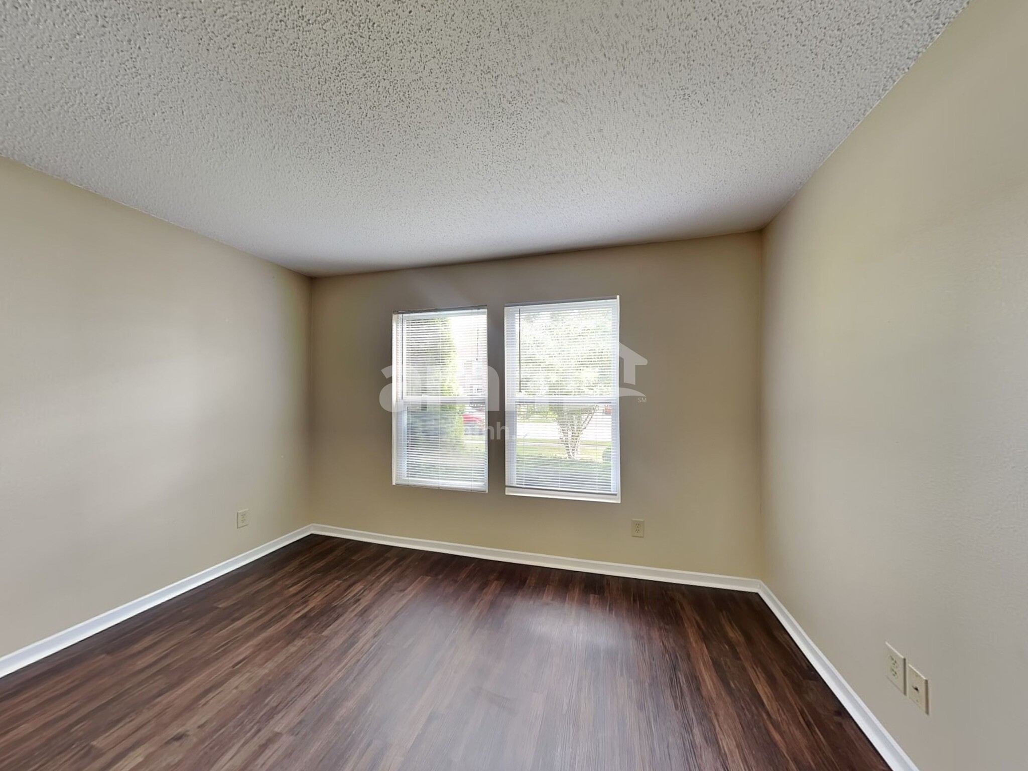Building Photo - 906 Brookstone Dr