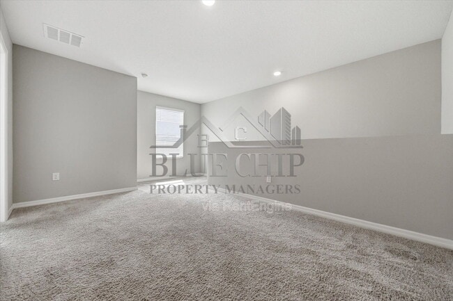 Building Photo - 12937 Camarillo Pl
