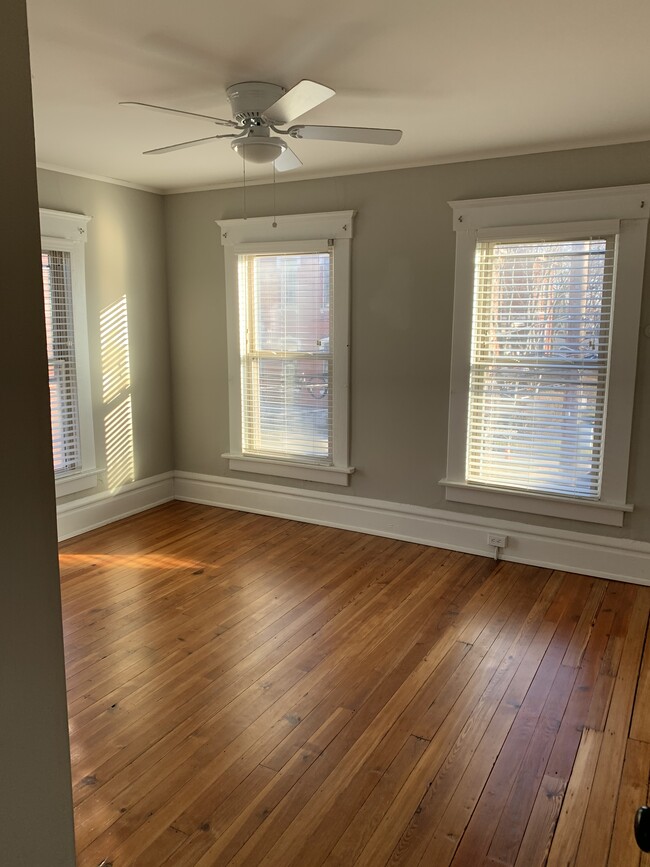 Bedroom 1 - 398 W 1st Ave