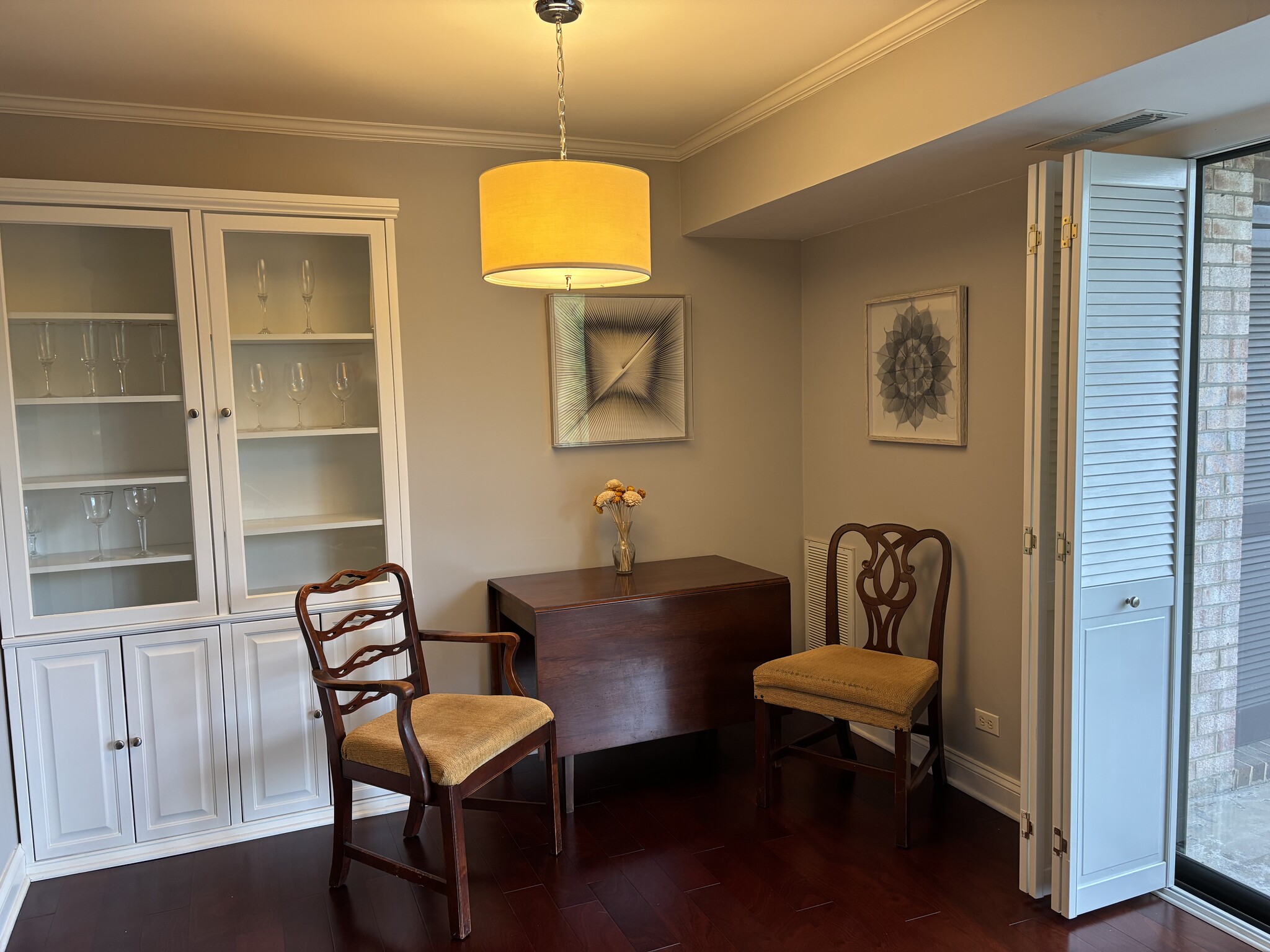 Building Photo - 511 1st St N