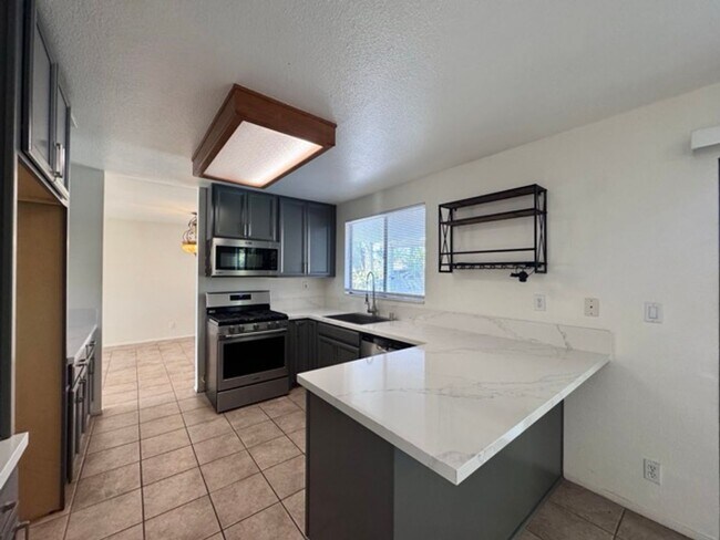 Building Photo - Spacious 3 Bedroom Menifee Home with Bonus...