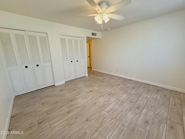 Building Photo - 8052 N 31st Ln