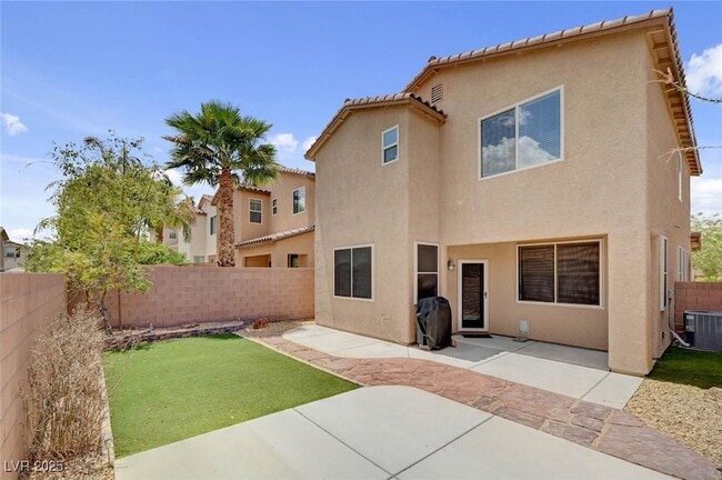 Building Photo - 864 Royal Amethyst Way