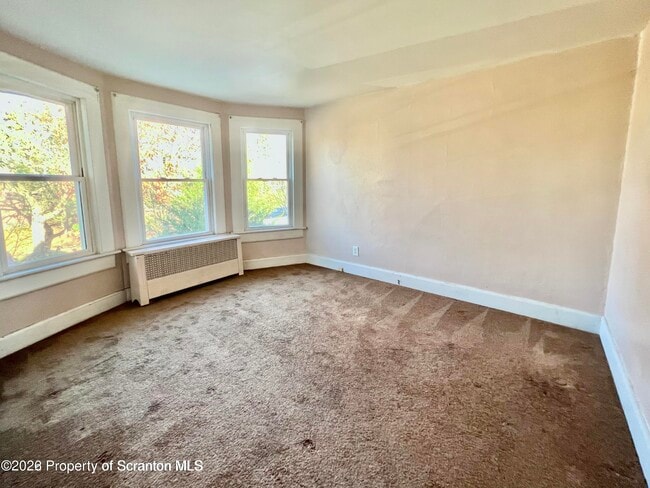 Building Photo - 608 Taylor