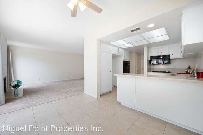 Building Photo - 2 br, 1.5 bath House - 30747 Calle Chueca