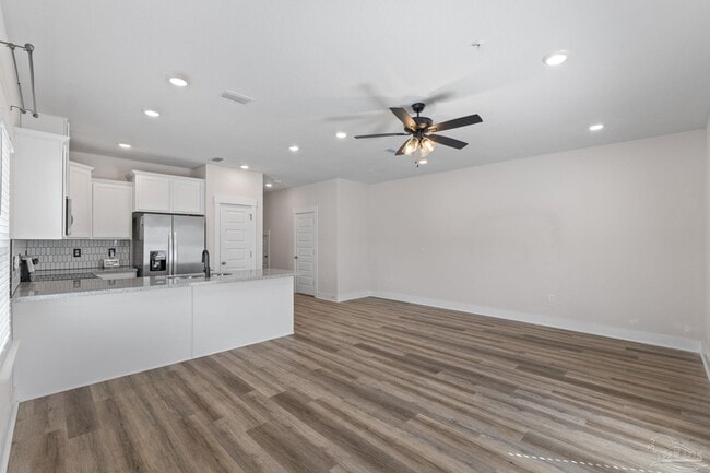 Building Photo - 9483 Nature Crk Cir