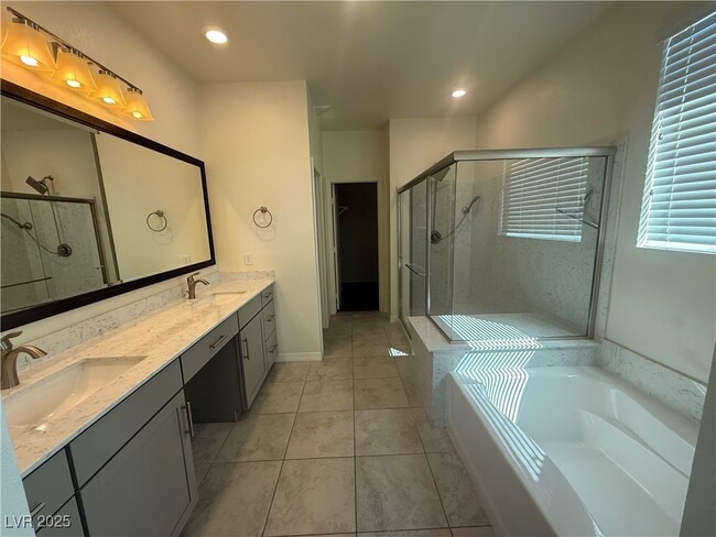 Building Photo - 2263 Palatino St