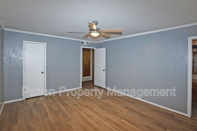 Building Photo - 2601 17th Ave