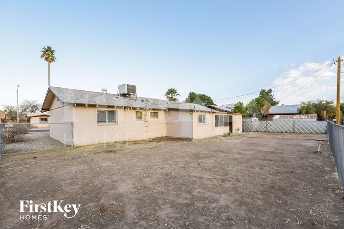 Building Photo - 1321 S Beck Ave