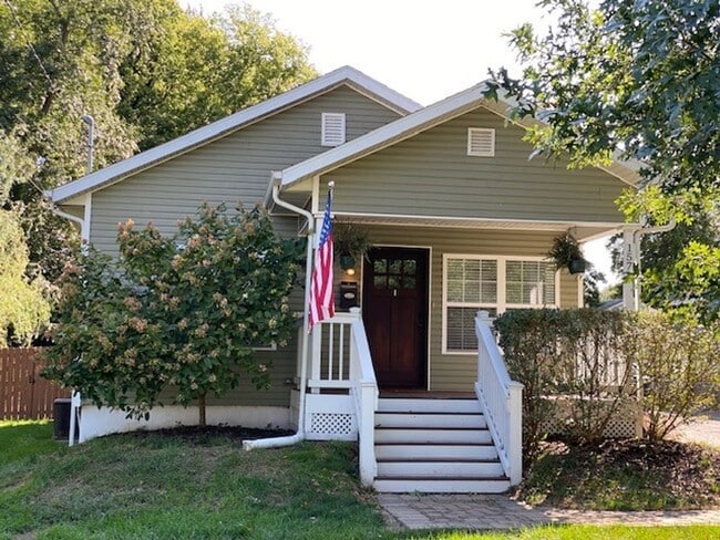 Primary Photo - Leasing