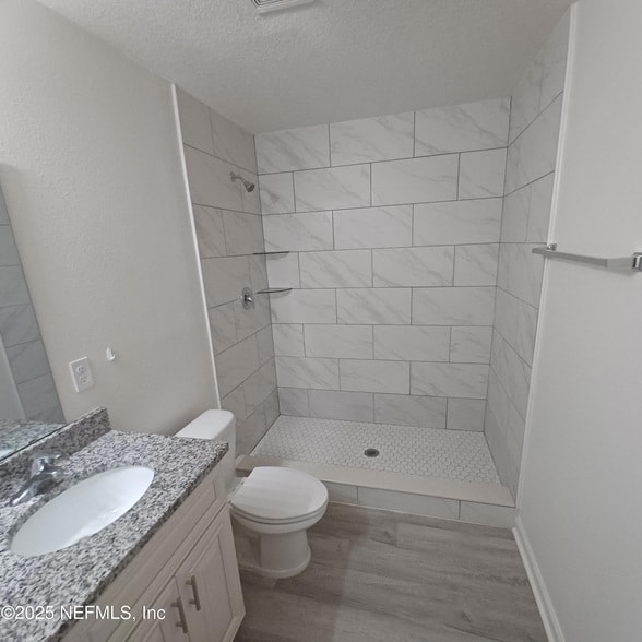 Building Photo - 4840 Kenneth St