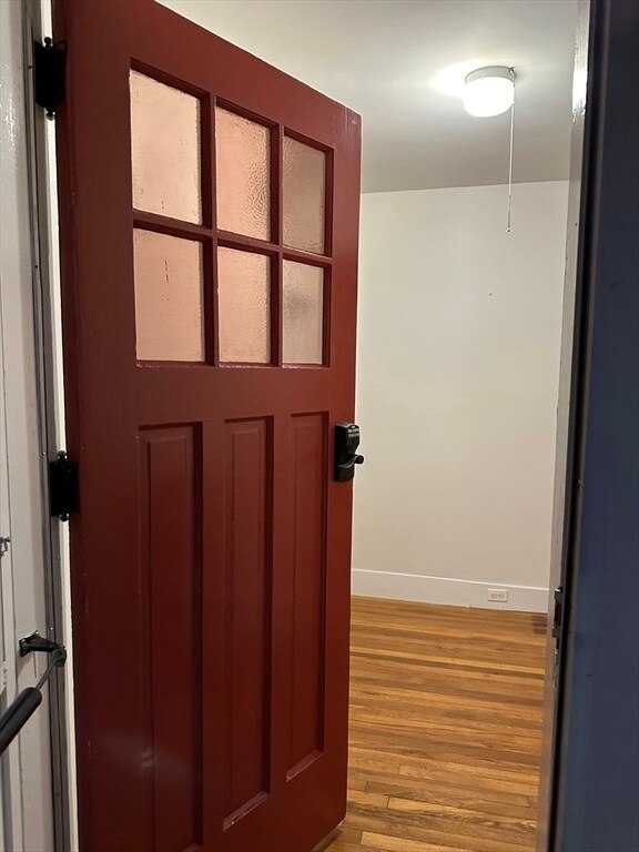 Primary Photo - 44 Morton St