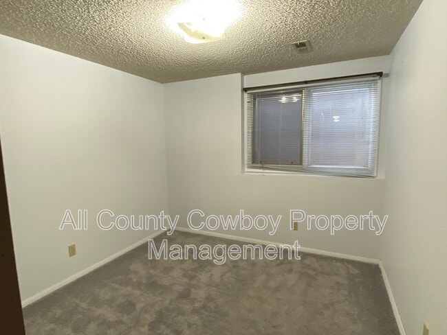 Building Photo - 1150 N 18th St