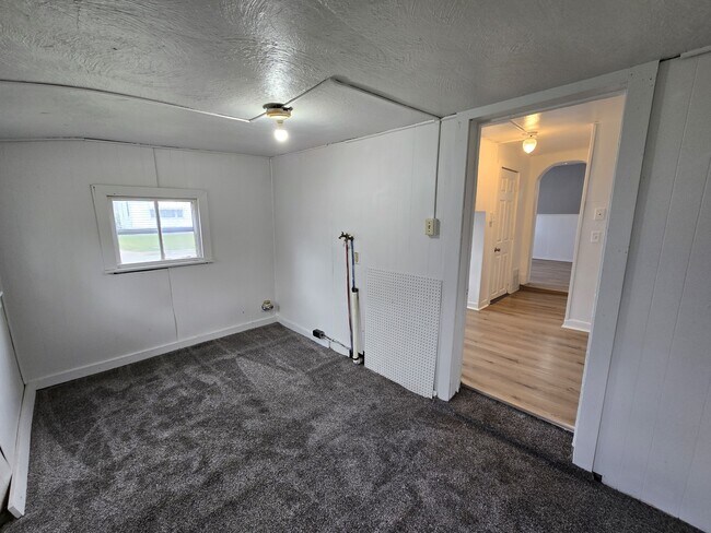 Building Photo - 425 Glenwood St