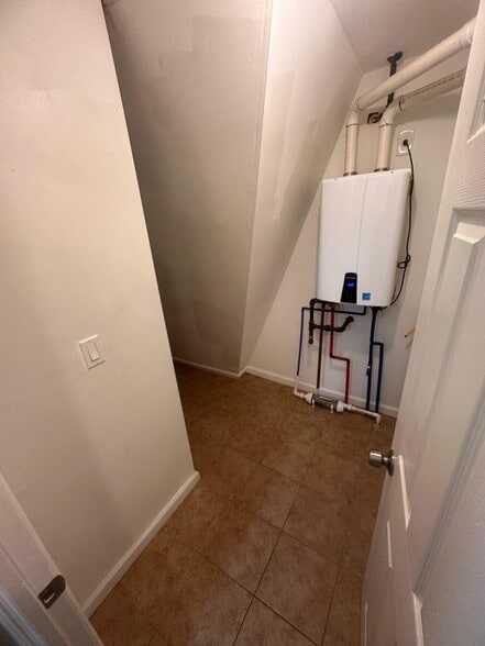 Building Photo - 60 S 12th St