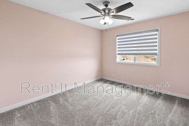 Building Photo - 18765 Larimore St