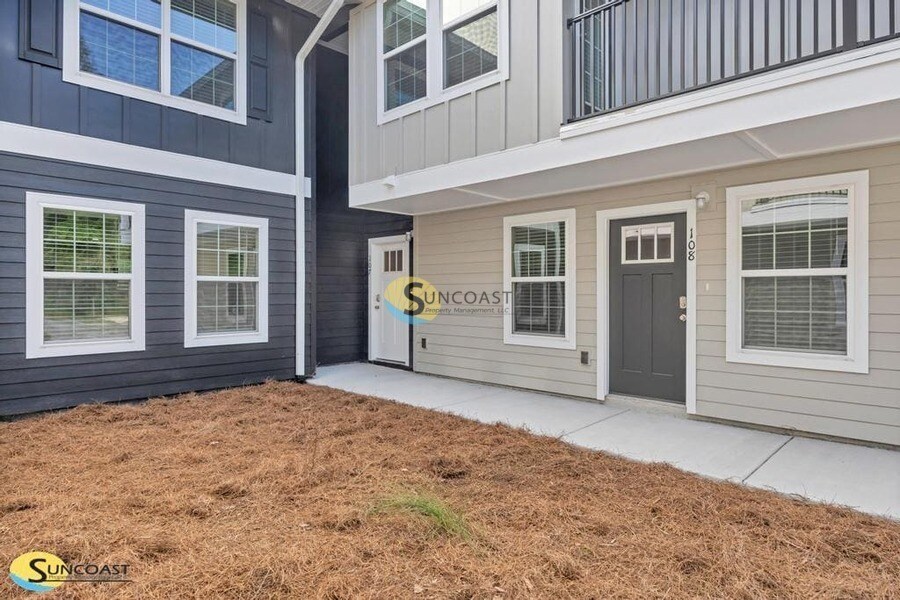 Building Photo - 3821 SW 43rd Ct