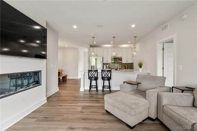 Building Photo - 5326 Old Main St